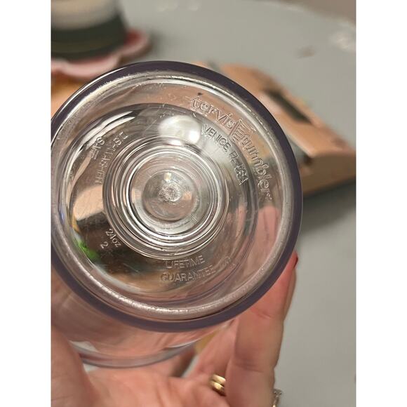 24 Oz Tervis Tumbler with Pink Breast Cancer Ribbon - Picture 3 of 3